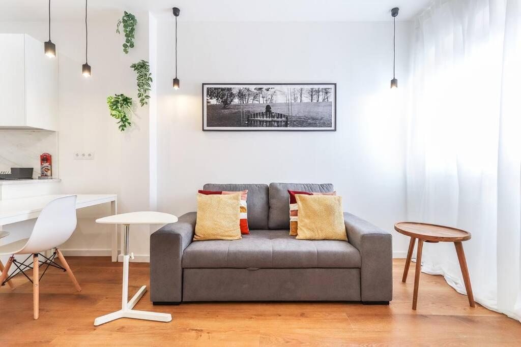 Vita Portucale ! Bright Campo Ourique W/ Terrace Lisboa المظهر الخارجي الصورة